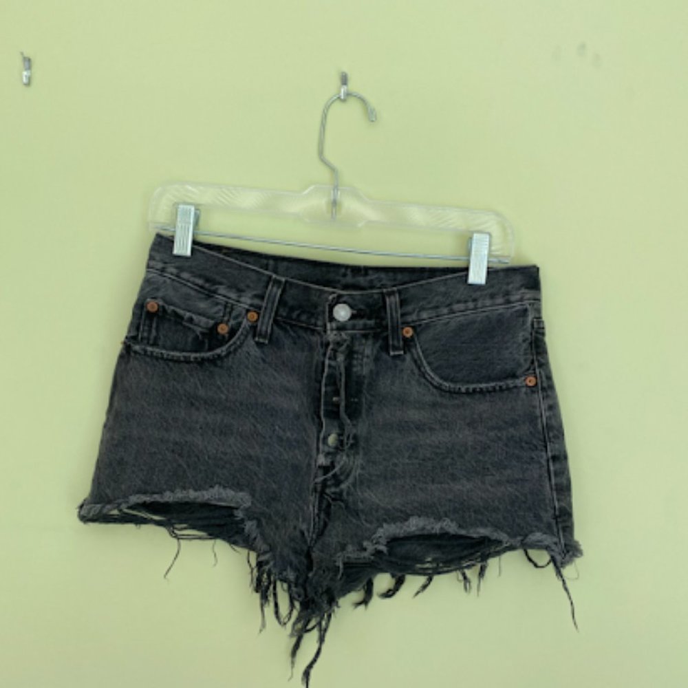 Levi black jean shorts